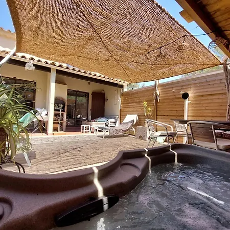 Holiday home Maison Avec A 3 Min A Pied De La Et Des Commerces La Croix-Valmer